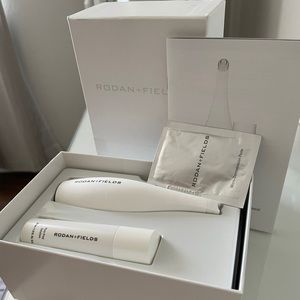 Rodan + Fields  Pore Cleansing MD